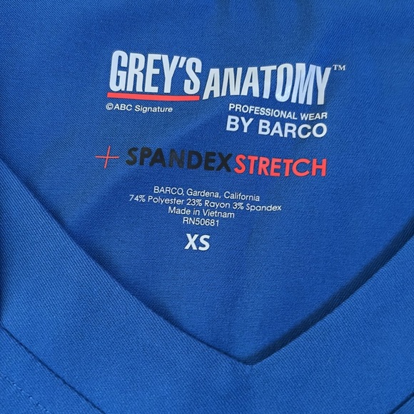 Barco Uniforms Women's Blue V-Neck Scrub Top - Picture 2 of 2